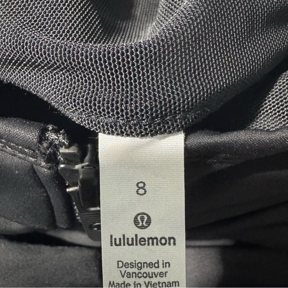 Lululemon Bold Move Zip Up Hooded Jacket Nulu Fabric Size 8 - Picture 12 of 15